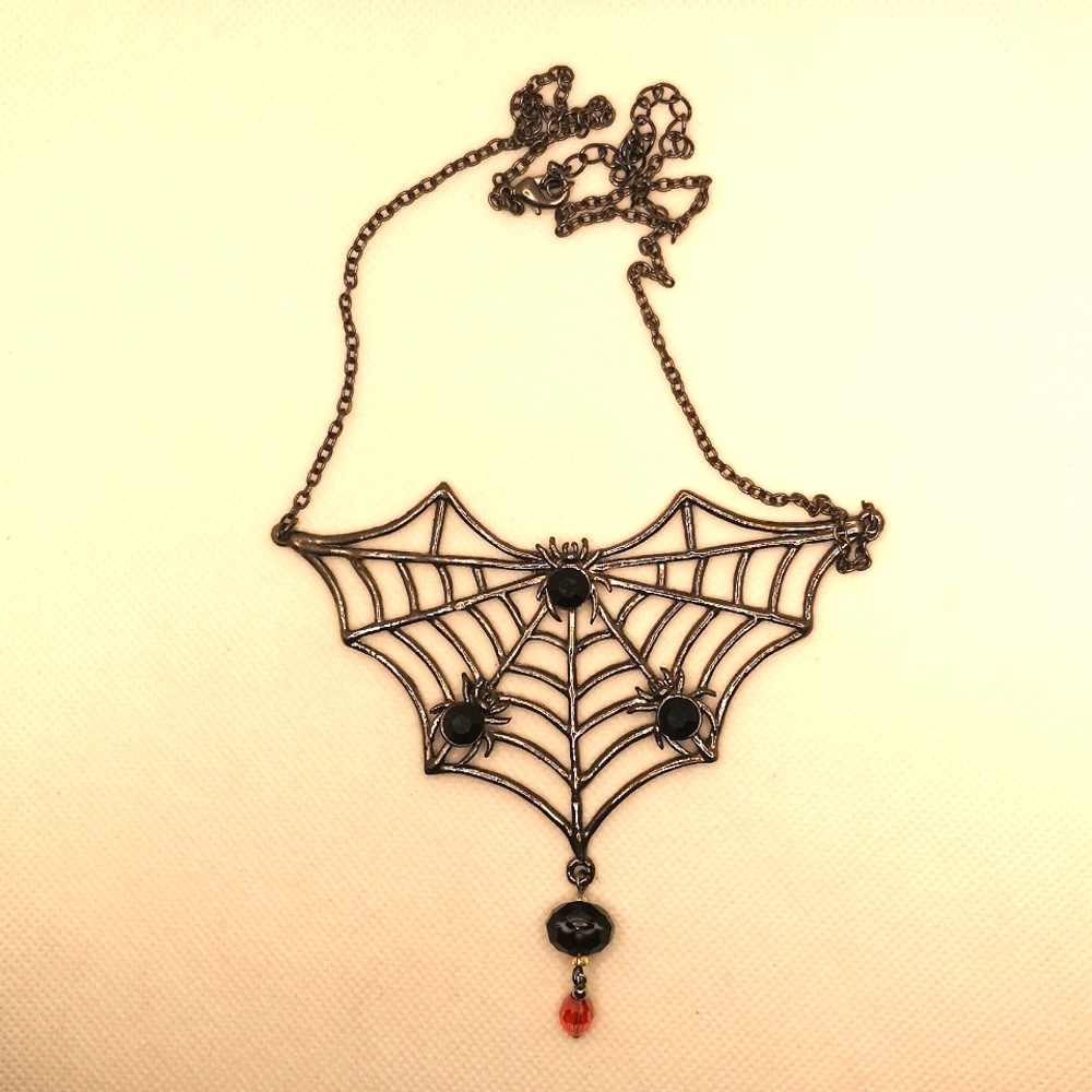 Spider web necklace